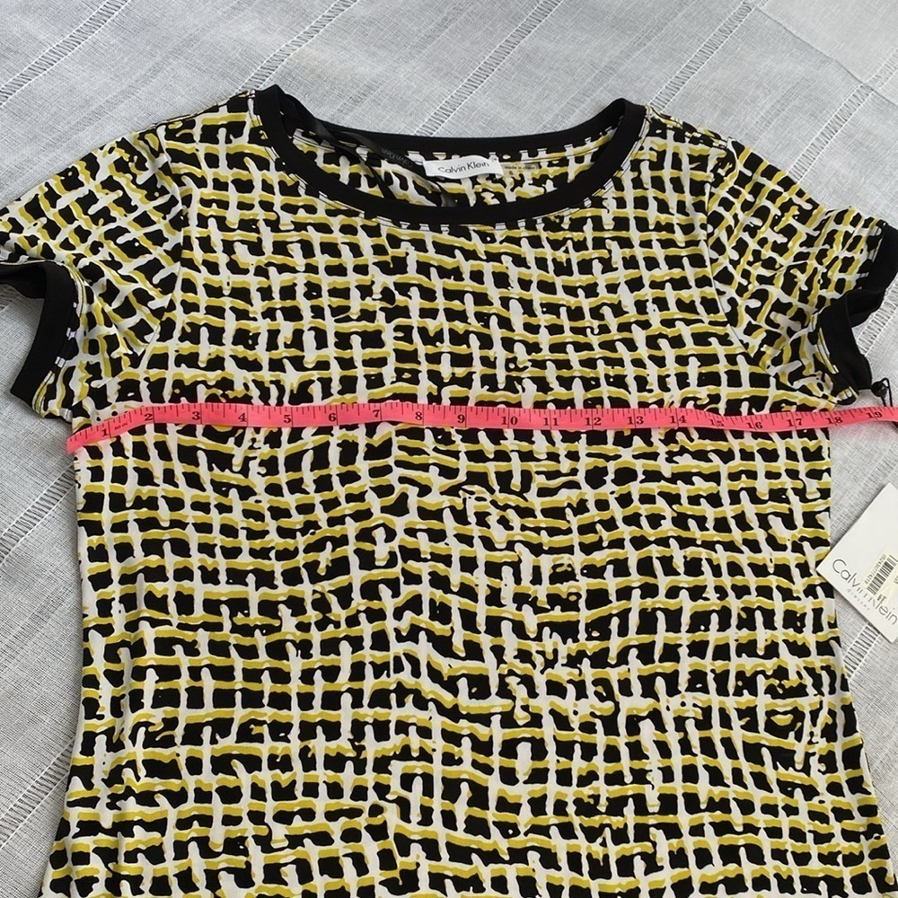 Calvin Klein NWT patterned citron t-shirt dress. - Picture 8 of 12